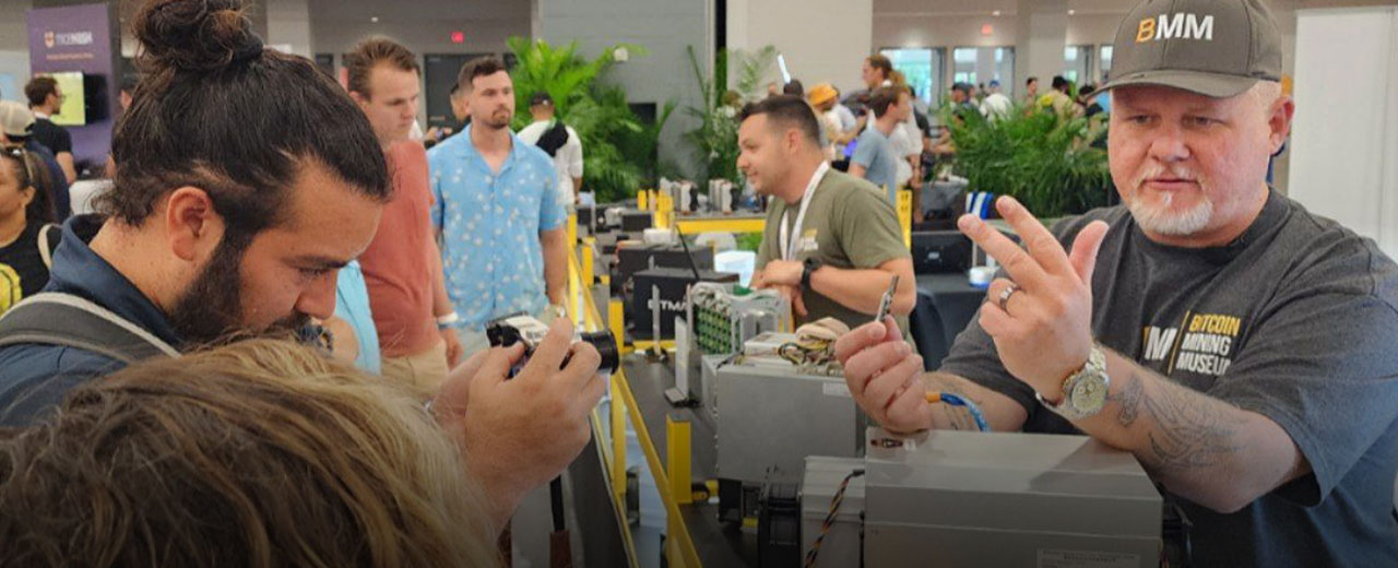 Avalon 2 and Avalon 2 miners in display case